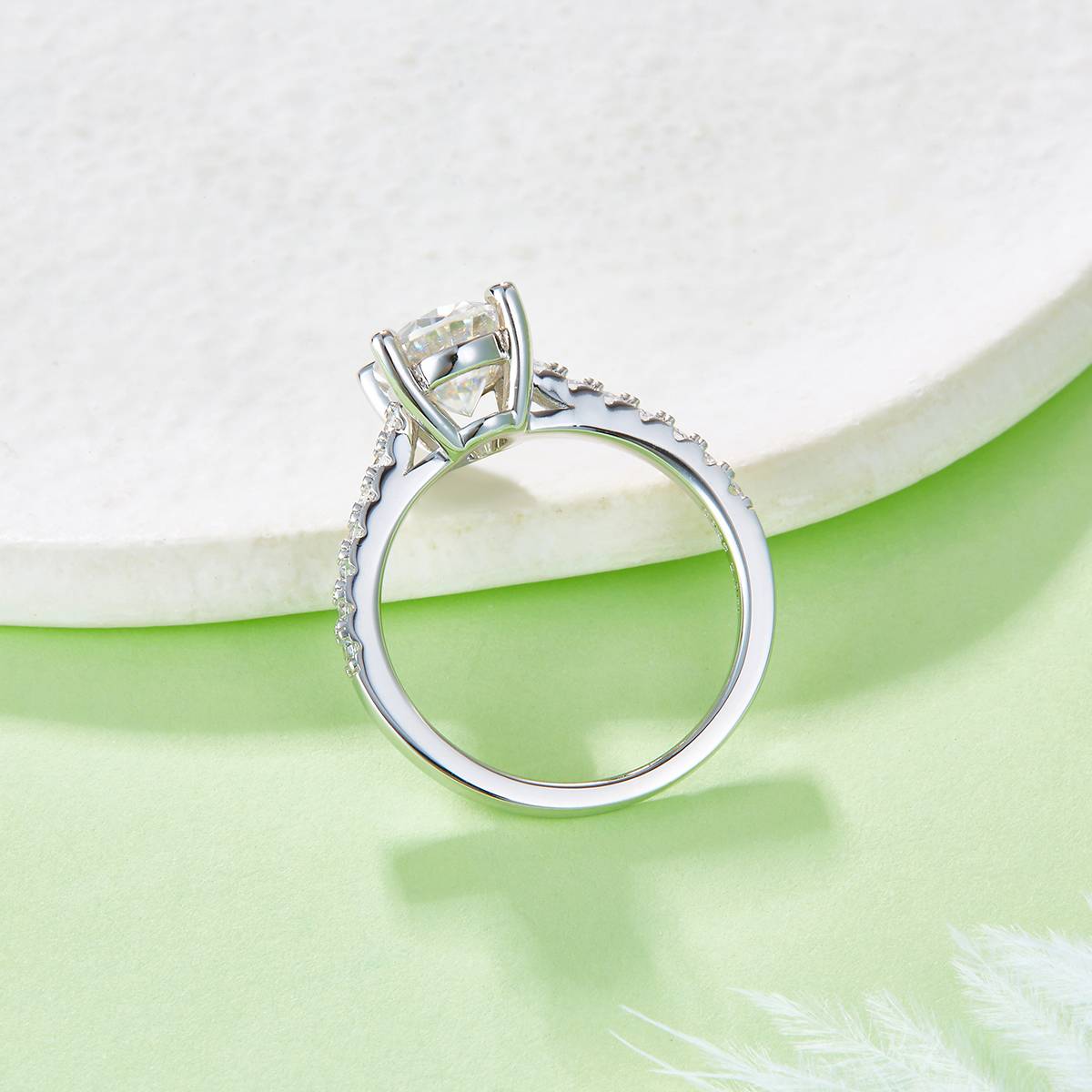 Micro set egg shaped S925 silver plated white gold moissanite diamond women's ring 2.0 carats D-grade